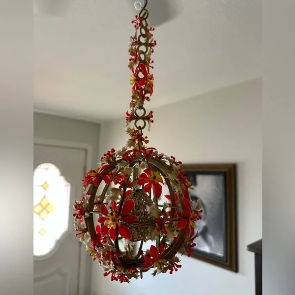 Set of 2 Bell Balls VINTAGE Mistletoe and Poinsettia Kissing Christmas - Picture 3 of 8